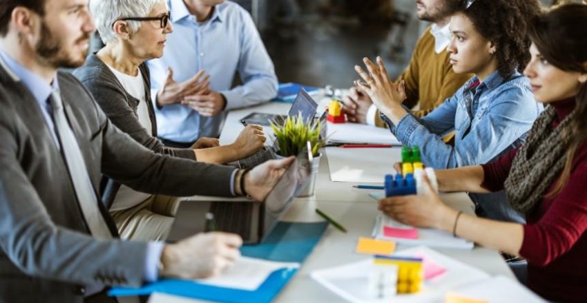 In-House Marketing Team vs Digital Marketing Agency: What’s Actually Best for Your Business?